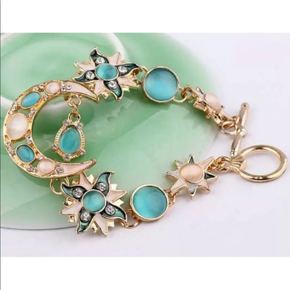 unknown Jewelry - Stunning Celestial Bracelet J1